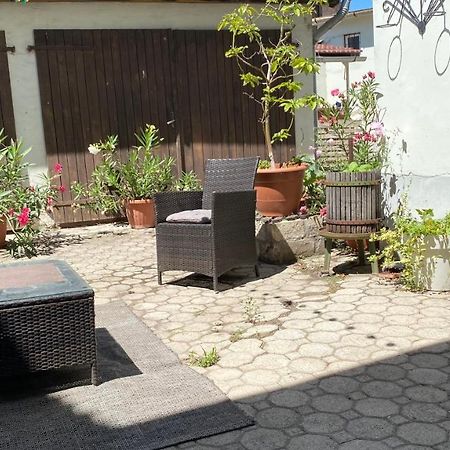 באיה Bristol Apartments מראה חיצוני תמונה