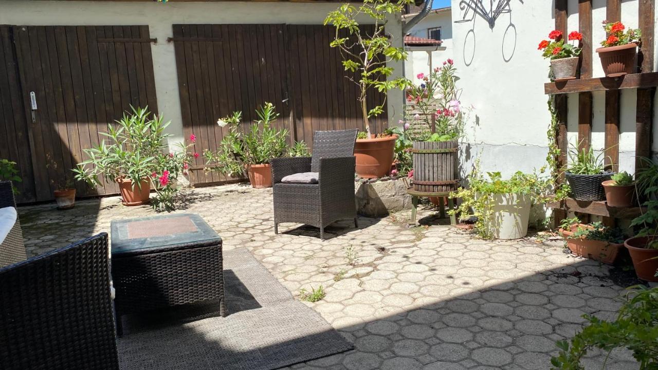 באיה Bristol Apartments מראה חיצוני תמונה